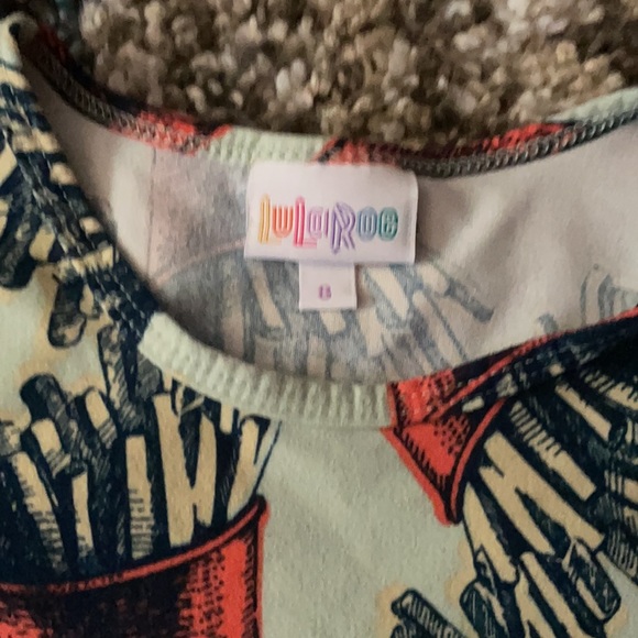 Girl’s Lularoe Gracie Tee Size 8 - Picture 2 of 3